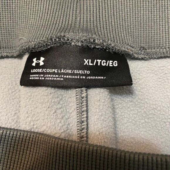 Under Armour Gray/Black fleece pants, size XL - Picture 3 of 3